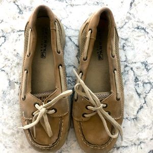 Sperry’s Girls